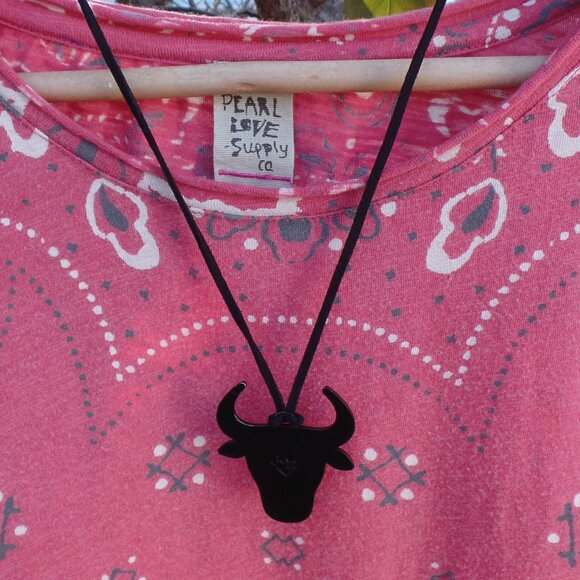 HTC Mosaic Bull Head Necklace Metal/Enamel with Adjustable Leather Tie - Picture 4 of 6